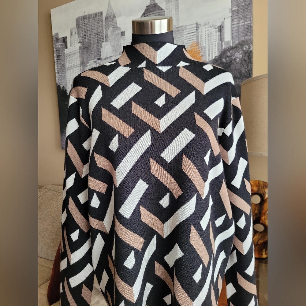 030 Investment Petites Top NWT